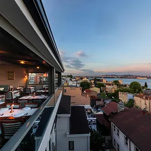 Azade Premier Hotel